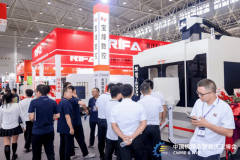 动化取机械人手艺无疑是将来制制业的焦点